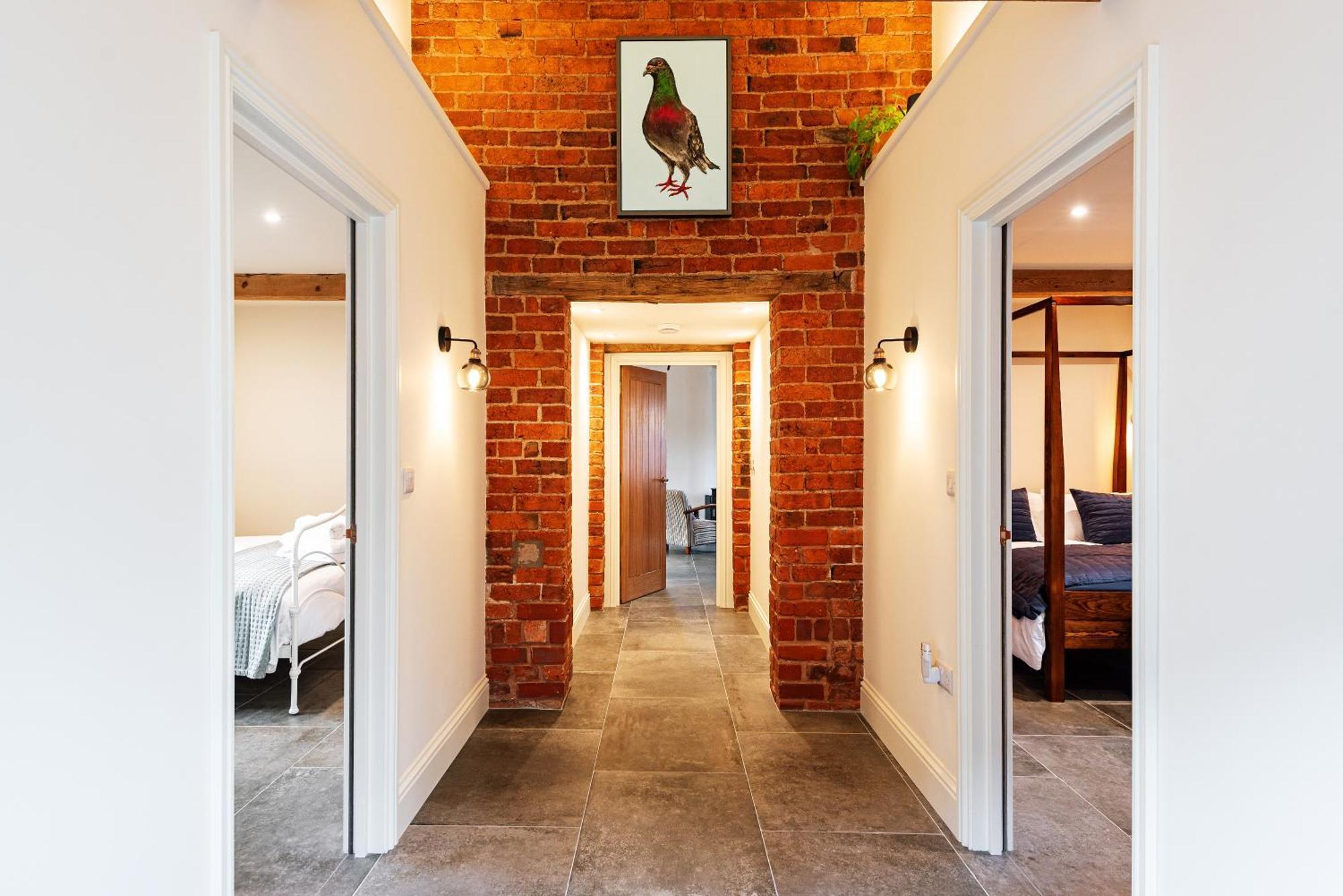Pigeon House - Unique Barn With Private Garden, Hot Tub And Wood Burner Villa Шрусбъри Екстериор снимка